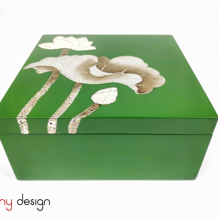 Square green box with hand painted lotus 20 cm 